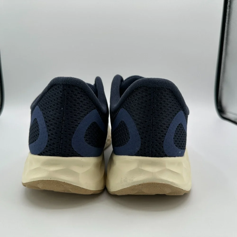 New Balance FreshFoam Arishi v4 Running Shoes‎ Mens 10.5 4E Extra Wide Blue NEW